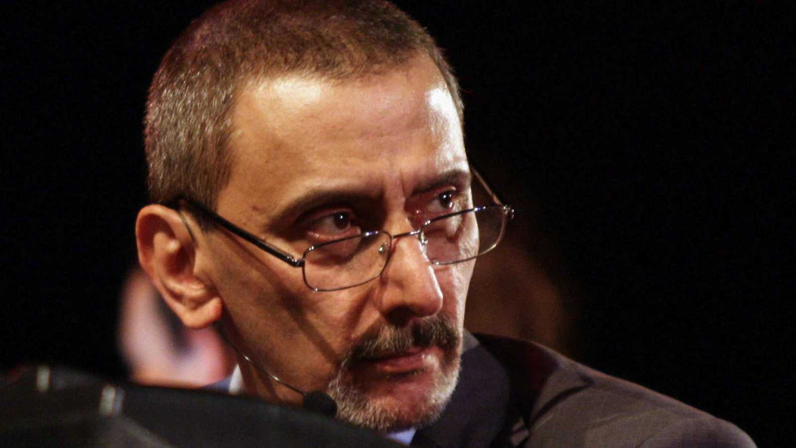 لبنان يصدر طابعًا بريديًّا تكريميًّا لزياد الرحباني