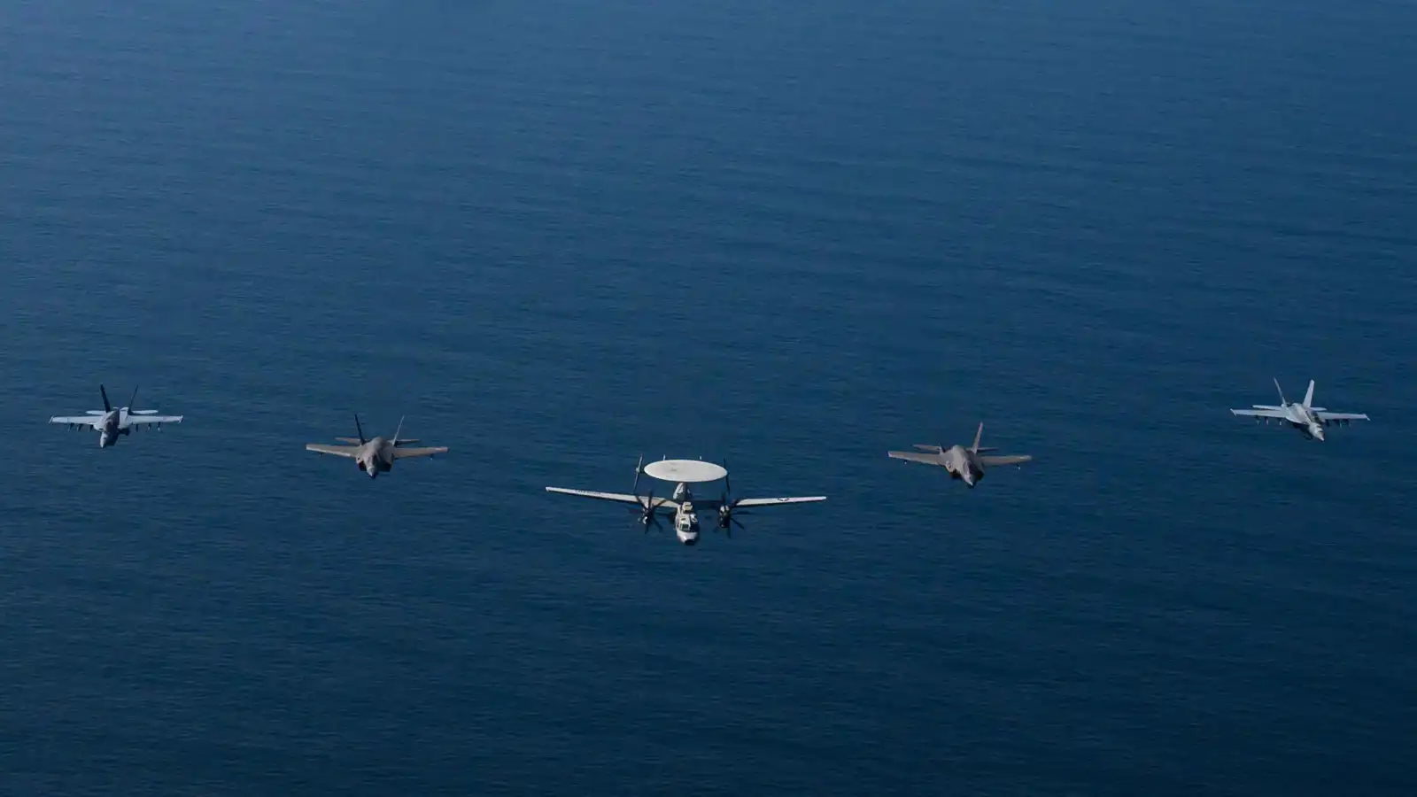 "كسر الباب".. خطة أمريكية لشل دفاعات إيران تمهيداً للهجوم الشامل