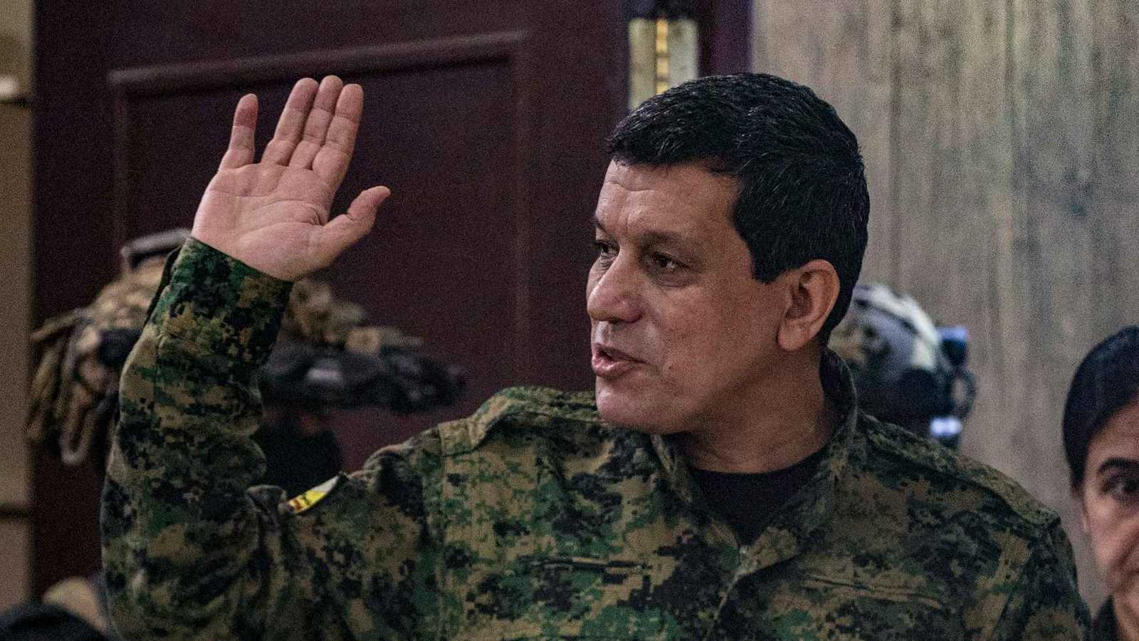 قسد تعلن تأجيل زيارة قائدها إلى دمشق لأسباب "تقنية"