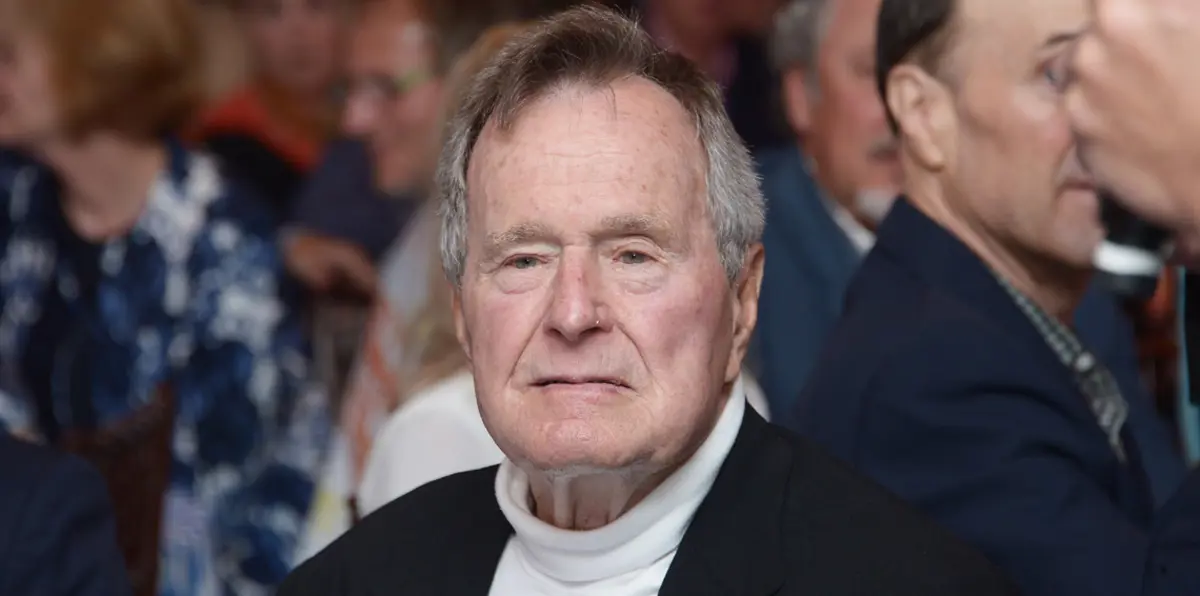 نقل الرئيس الأمريكي الأسبق جورج بوش الأب إلى مستشفى في هيوستون