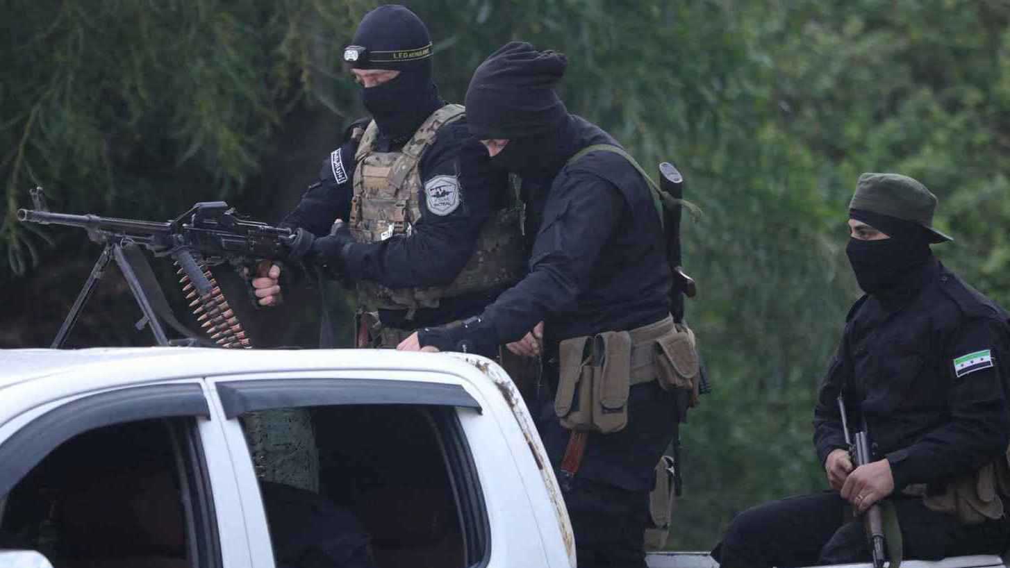 خلايا نائمة وأسلحة مخزّنة.. عملية أمنية واسعة تحبط مخططا لتفجير ريف دمشق