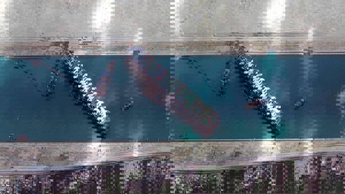 خبراء: مصر نجت بسمعتها التجارية بعد حادث إغلاق قناة السويس