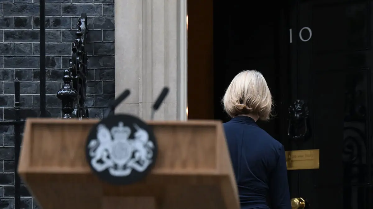 تقرير: بريطانيا تغرق في الفوضى والأسوأ لم يأت بعد