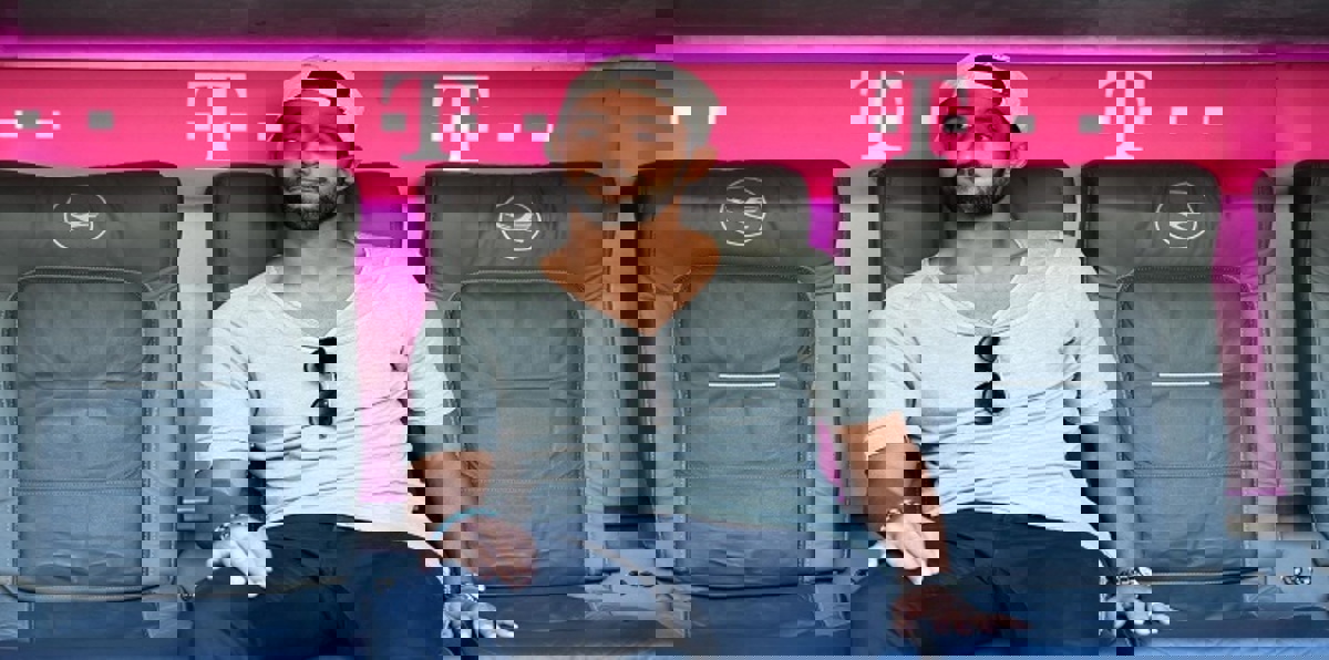 بنعطية إلى يوفنتوس لتوقيع العقد