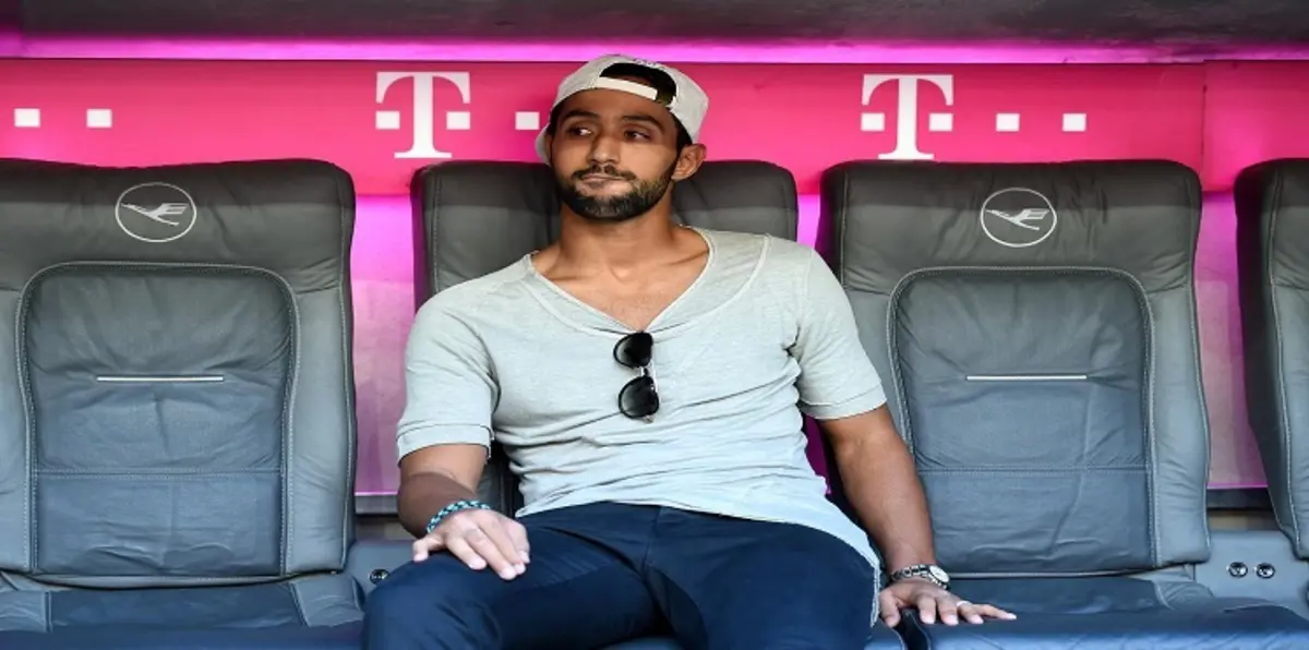 بنعطية إلى يوفنتوس لتوقيع العقد