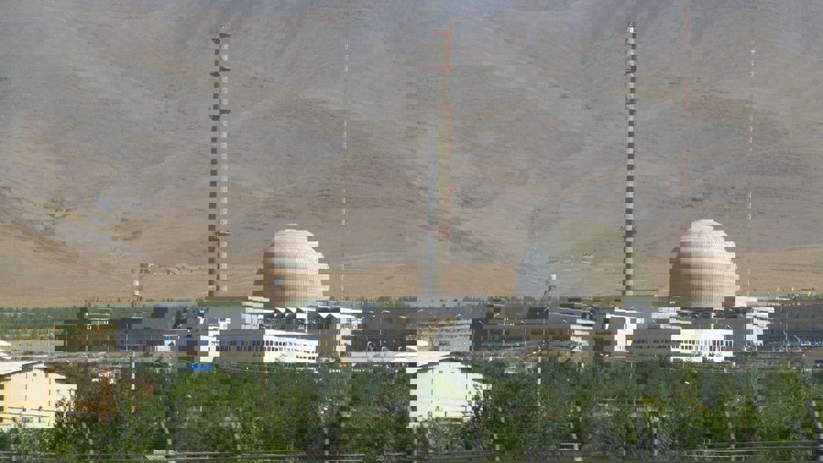 "الطاقة الذرية": إيران تنقل معدات تصنيع أجهزة الطرد المركزي لموقع نطنز