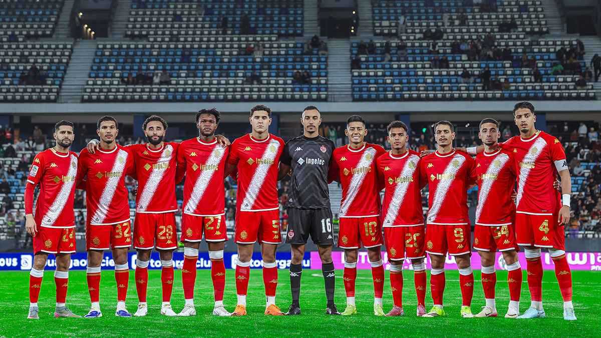 5 نجوم يحسمون مباراة أولمبيك آسفي والوداد في الكونفدرالية 