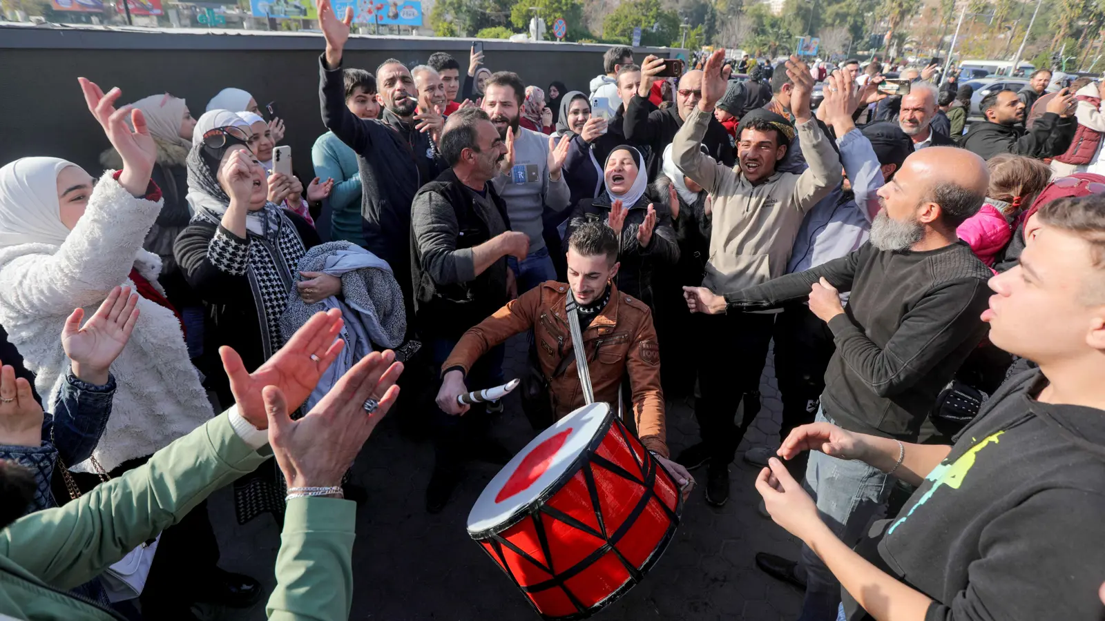 ائتلاف قوى الثورة والمعارضة السورية يطرح رؤيته للمرحلة الانتقالية