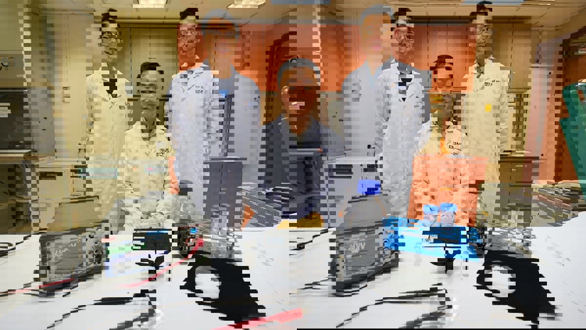 تطوير جهاز يولد الكهرباء من رطوبة الجو بتكلفة منخفضة