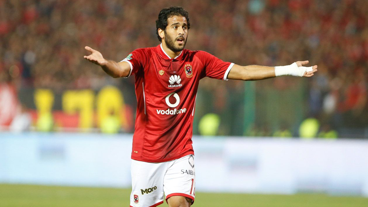 نجم الأهلي مروان محسن يعتدي على رامز جلال بعد اكتشاف "مقلب" برنامجه (فيديو)