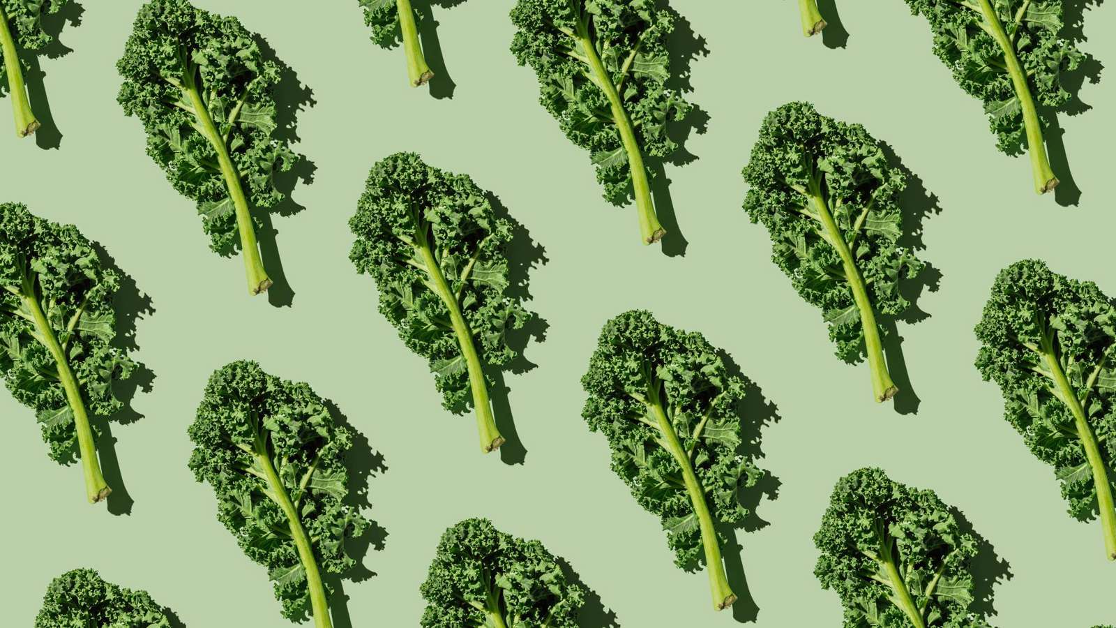 الكرنب أم السبانخ.. أيهما الأفضل لصحتك؟