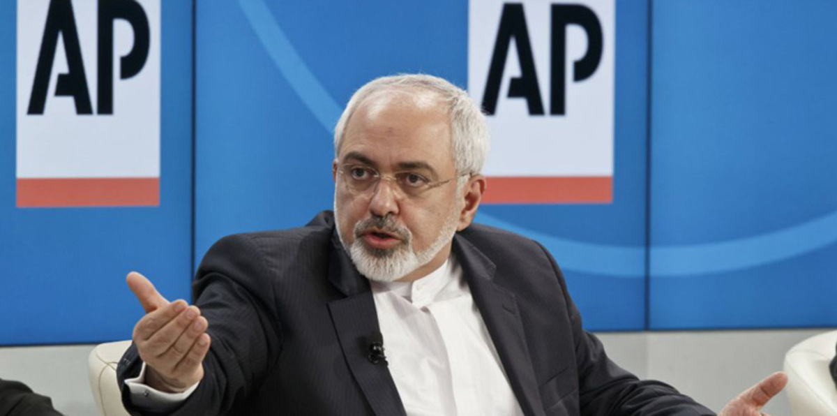 مشادة بين ظريف وتركي الفيصل تظهر حدة الخلافات السعودية الإيرانية