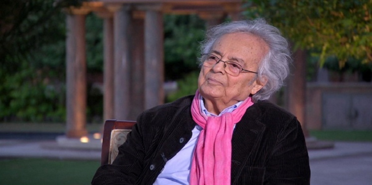 طلبة في بيروت يقاطعون أدونيس ويصفونه بشاعر البراميل المتفجرة