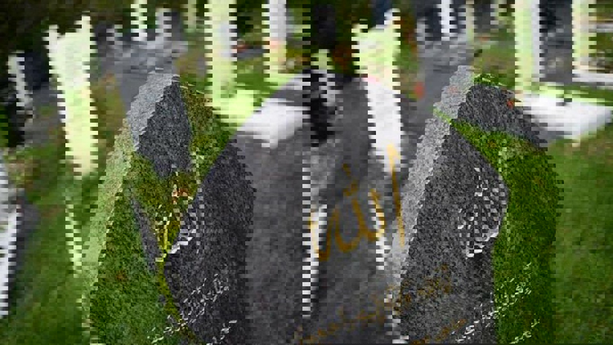 مجهولون يعتدون على قبور للمسلمين شمال غربي ألمانيا