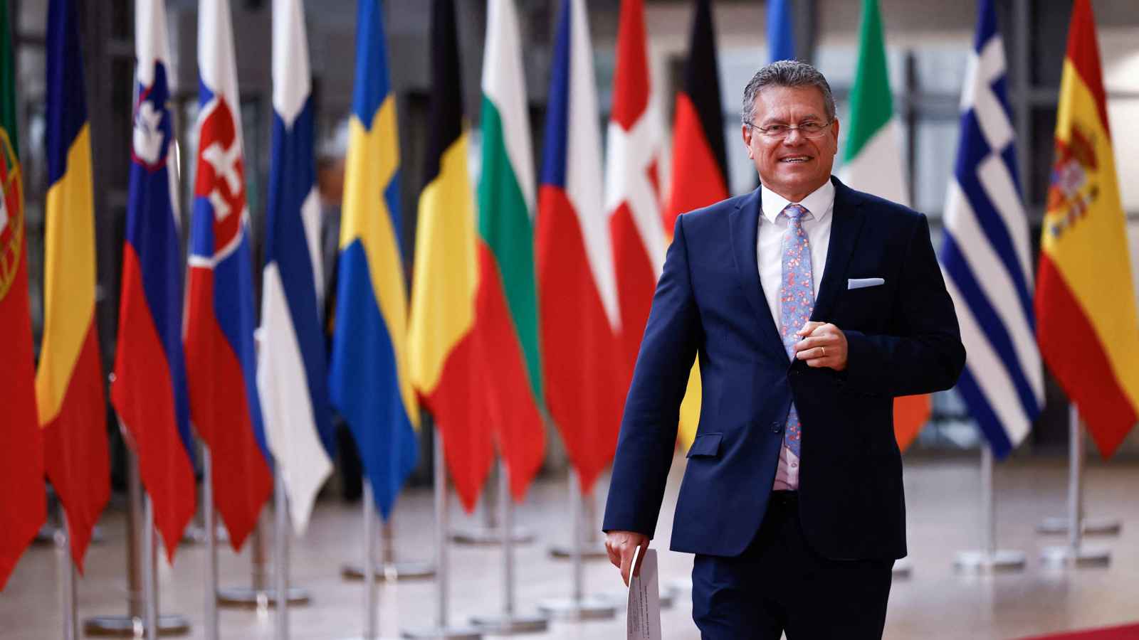 الصين تستأنف تصدير رقائق "نكسبيريا" إلى أوروبا