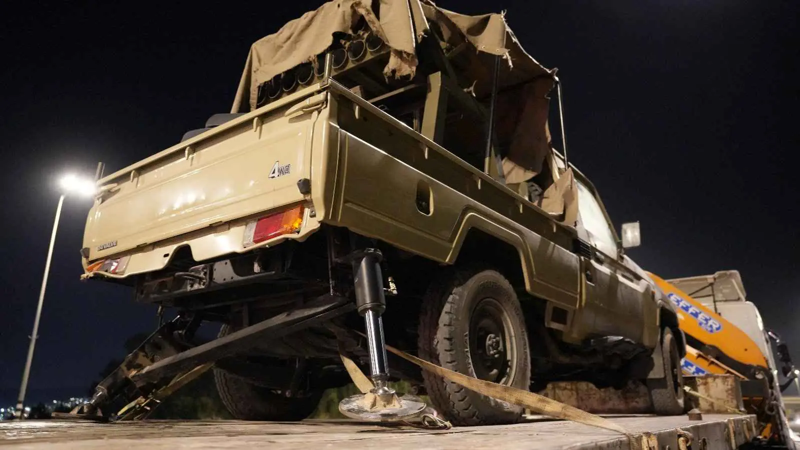 راجمة صواريخ لـ"حزب الله" تتعرض للسرقة من مخازن الجيش الإسرائيلي (فيديو)