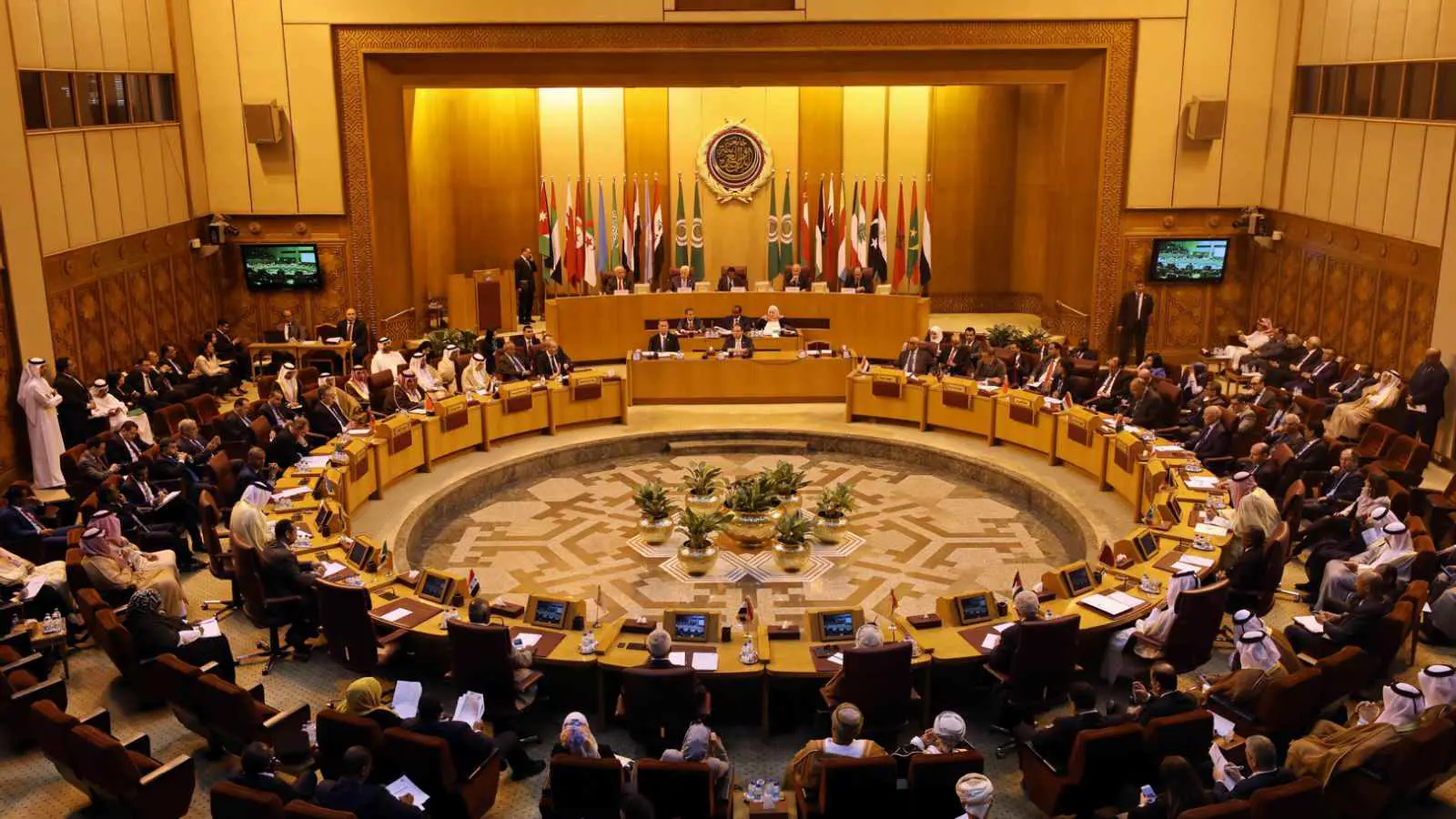 ماذا سيأتي في مشروع بيان القمة العربية؟