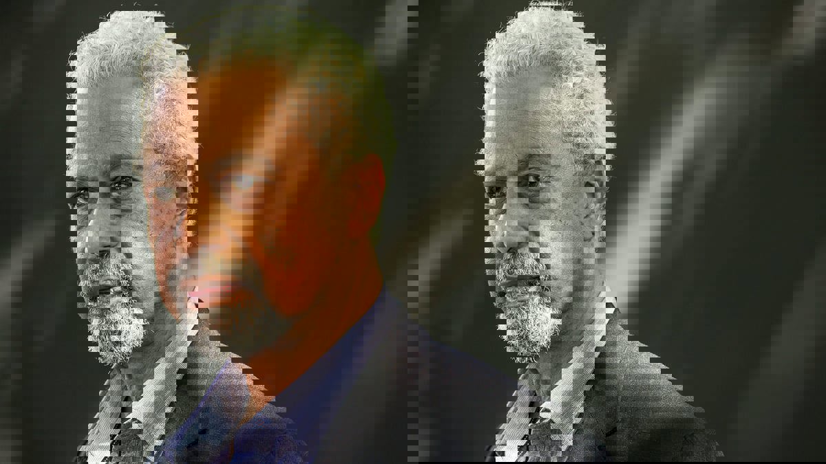 الروائي التنزاني عبدالرزاق غورناه يفوز بجائزة نوبل للآداب