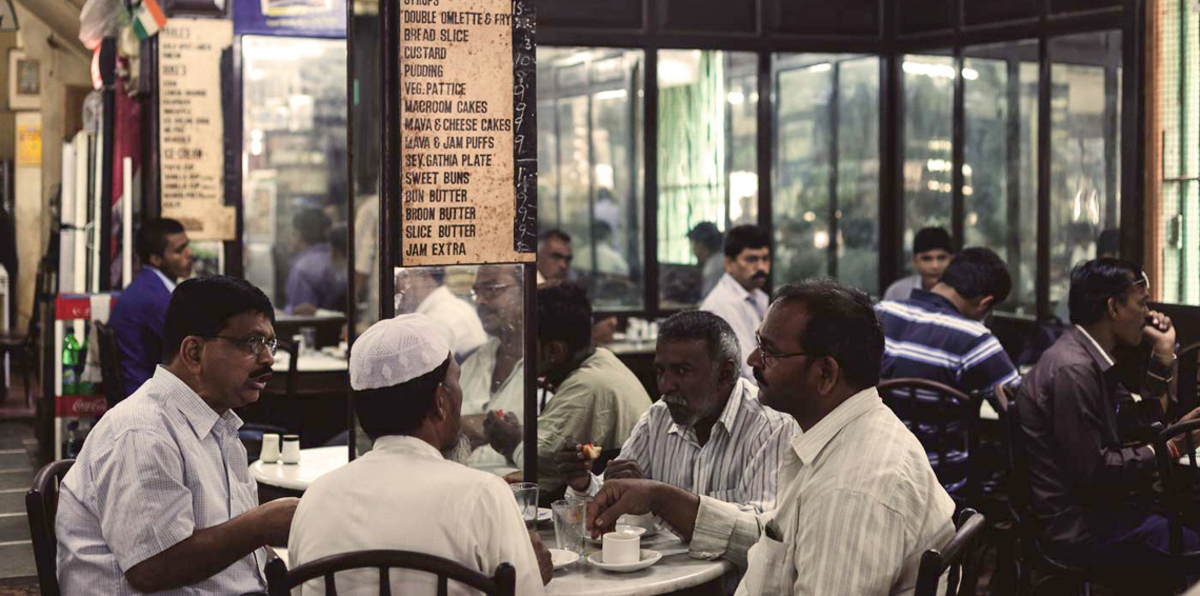 "فادا بف".. تعرف على البرغر الهندي الذي تعجز "ماكدونالدز" عن تقليده (صور)