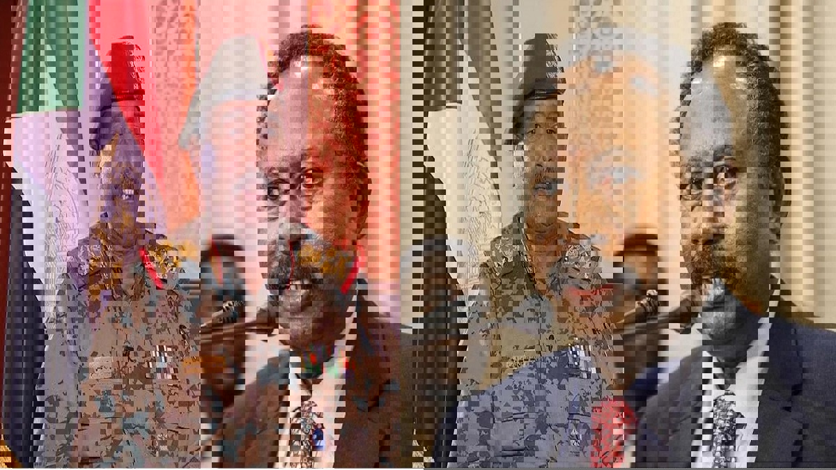 السودان.. البرهان يعقد أول اجتماع مع حمدوك بعد لقائه نتنياهو