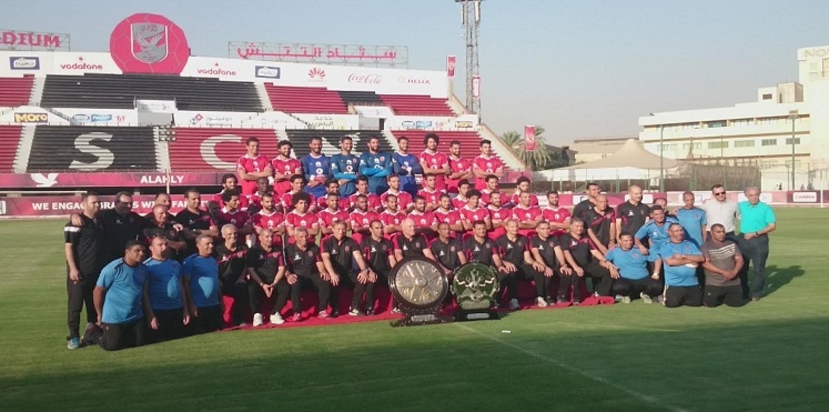 مارتن يول يودع الأهلي المصري ويحتفل ببطولته الوحيدة (صور)