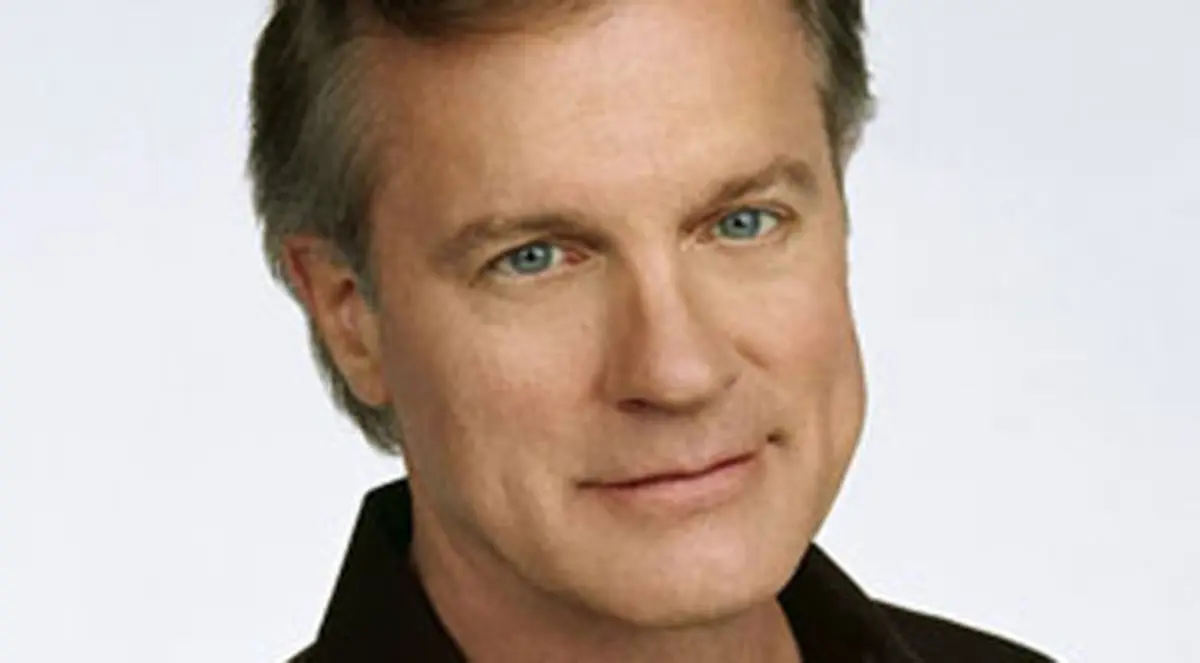 الاشتباه بتحرش الممثل ستيفن كولينز جنسيا بقاصرات