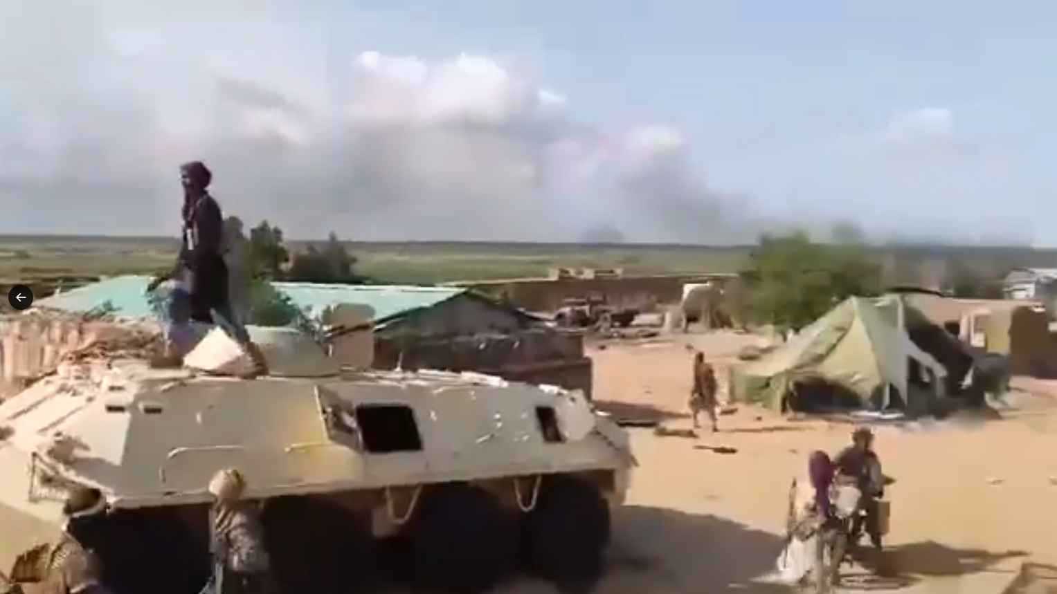 تنظيم القاعدة يسيطر على بلدة "فارابوغو" الاستراتيجية في مالي (فيديو)