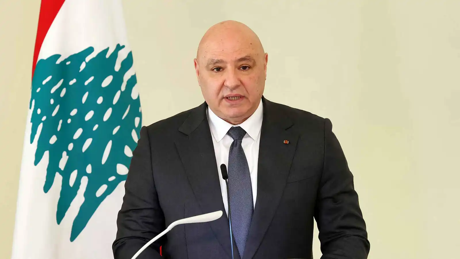 "مصير جنوب لبنان مثل غزة".. عون يدعو للتفاوض مع إسرائيل