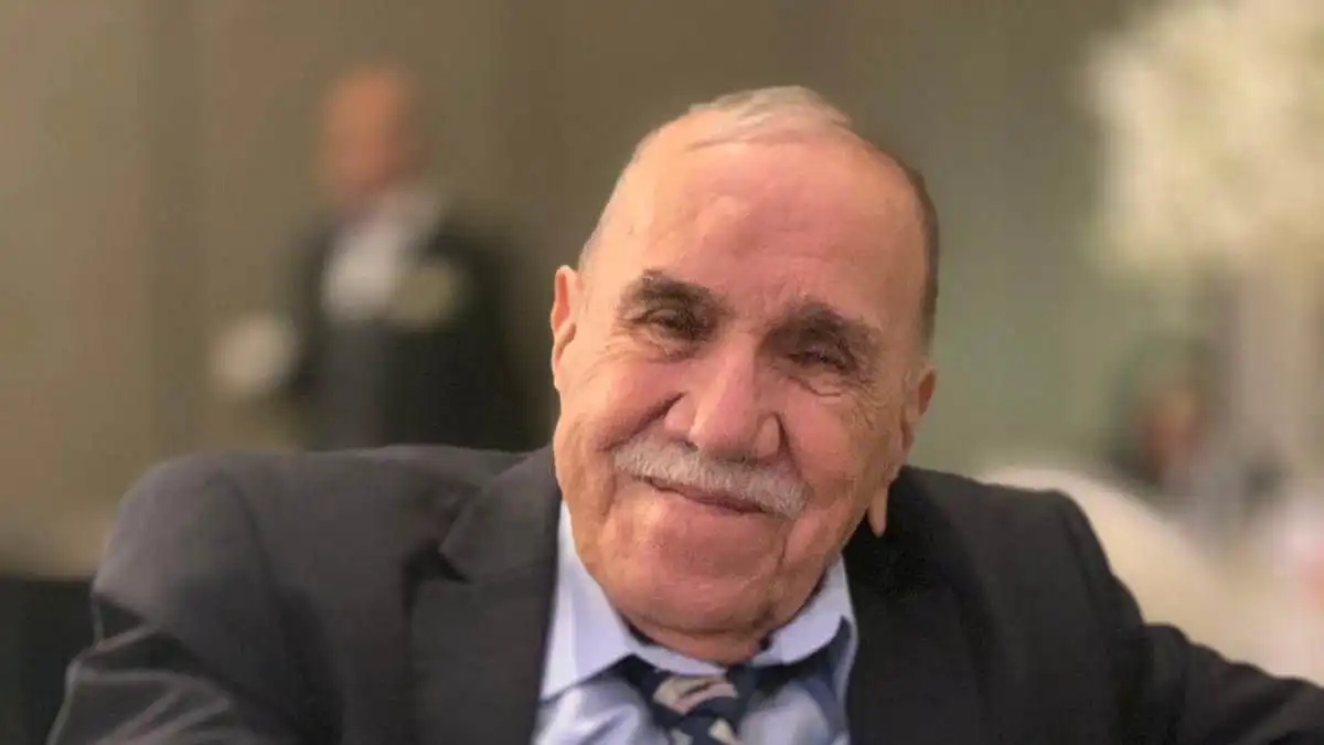 وفاة المترجم العراقي طاهر البياتي عن 98 عاما