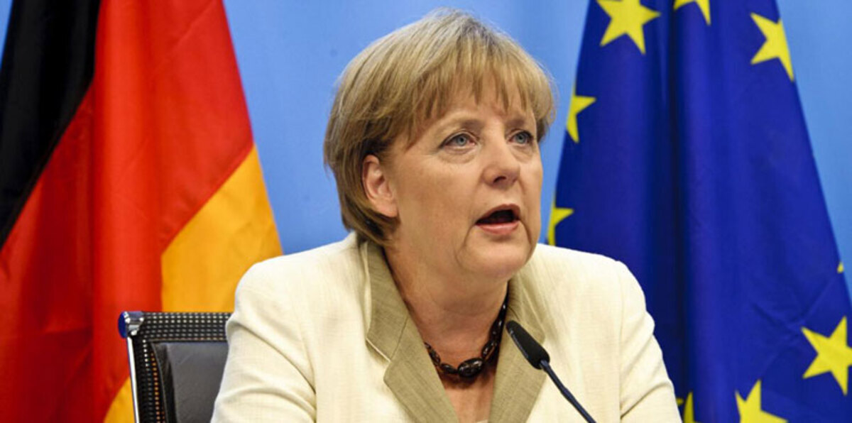 40 % من الألمان يريدون استقالة ميركل لسياستها بشأن اللاجئين