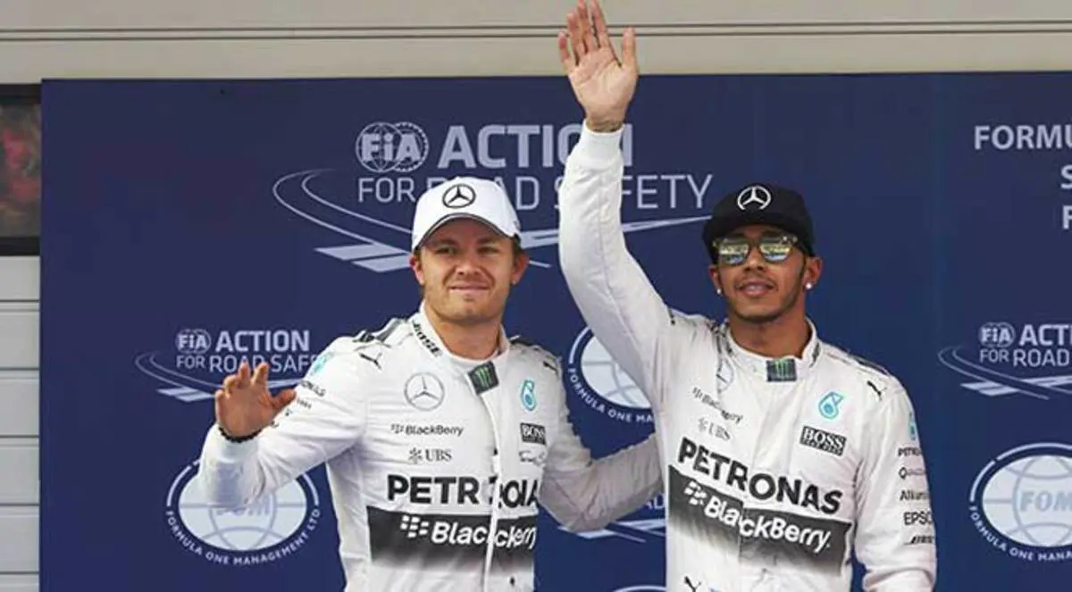 هاميلتون: روزبرغ يجب أن يحاول بشكل أكثر قوة