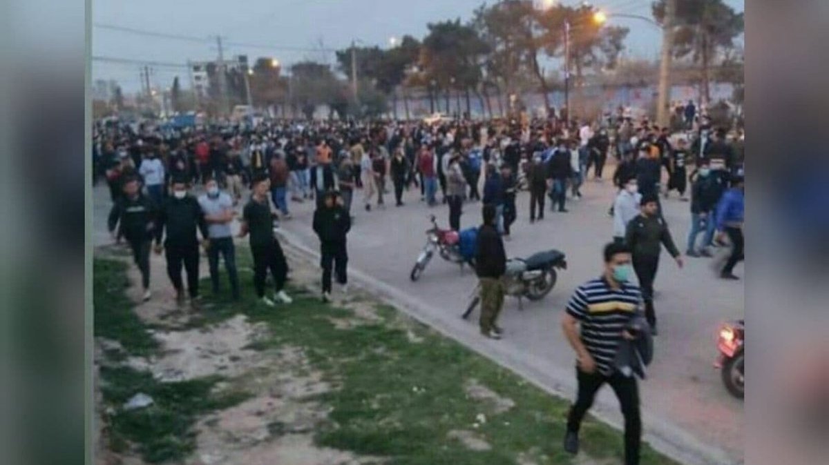 الحرس الثوري يهدد بقمع محتجين تركمان ضد اغتصاب أحد عناصره لطفلتين