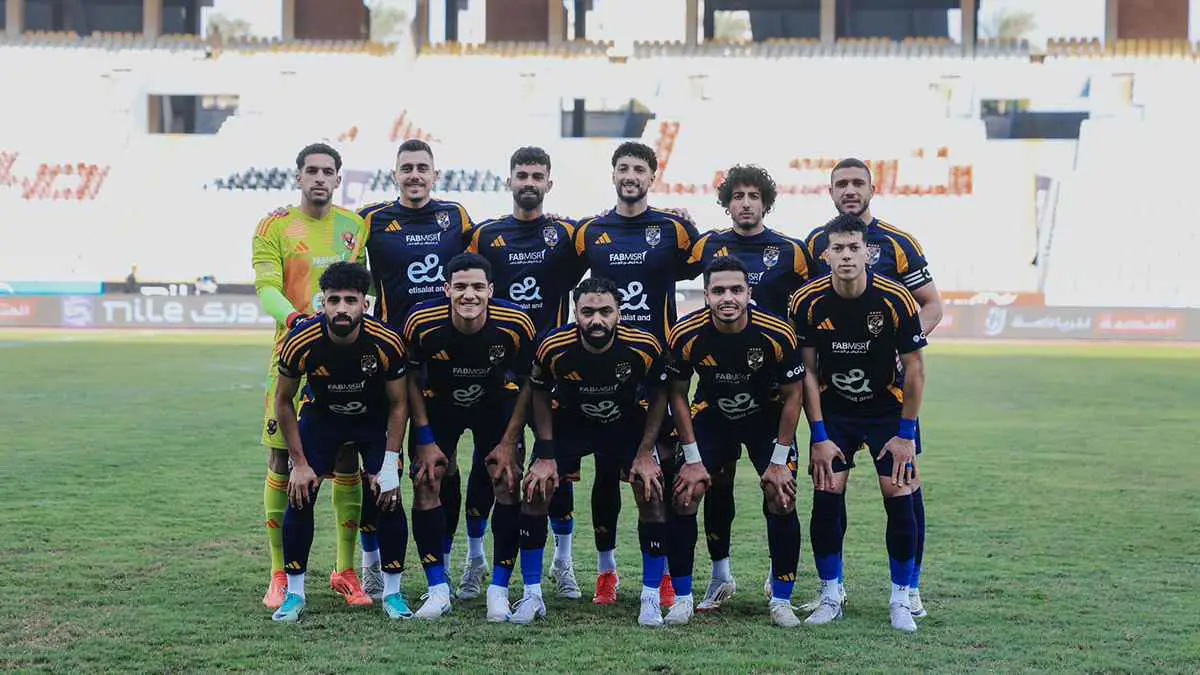 صدمة جديدة للأهلي المصري بسبب حكام مباراة الهلال