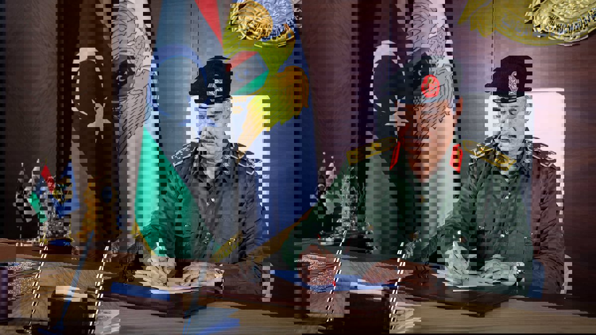 حفتر يعود لقيادة الجيش الوطني بعد فشل إجراء الانتخابات في ليبيا