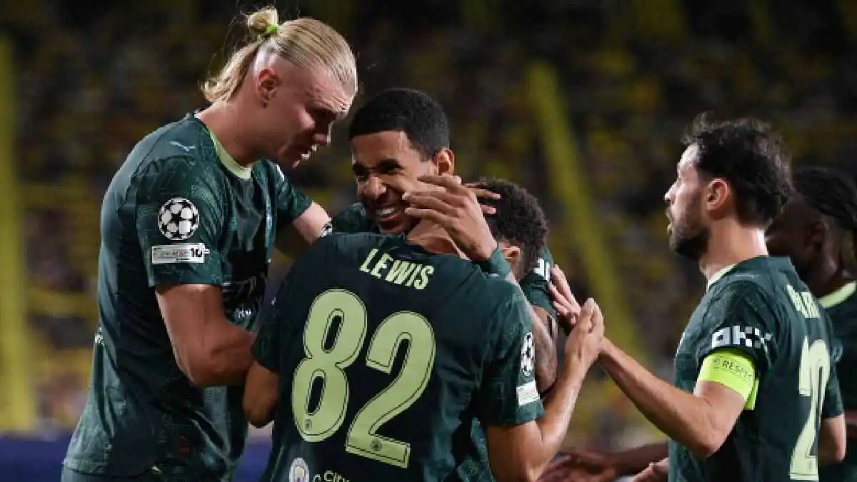 ملخص وأهداف مباريات مانشستر سيتي وآرسنال وباريس في دوري أبطال أوروبا