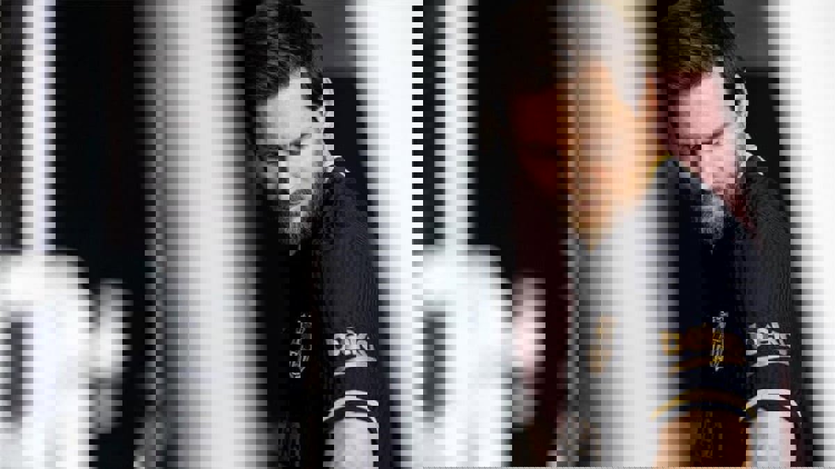 برشلونة يكشف عن قميصه الثاني (فيديو وصور)