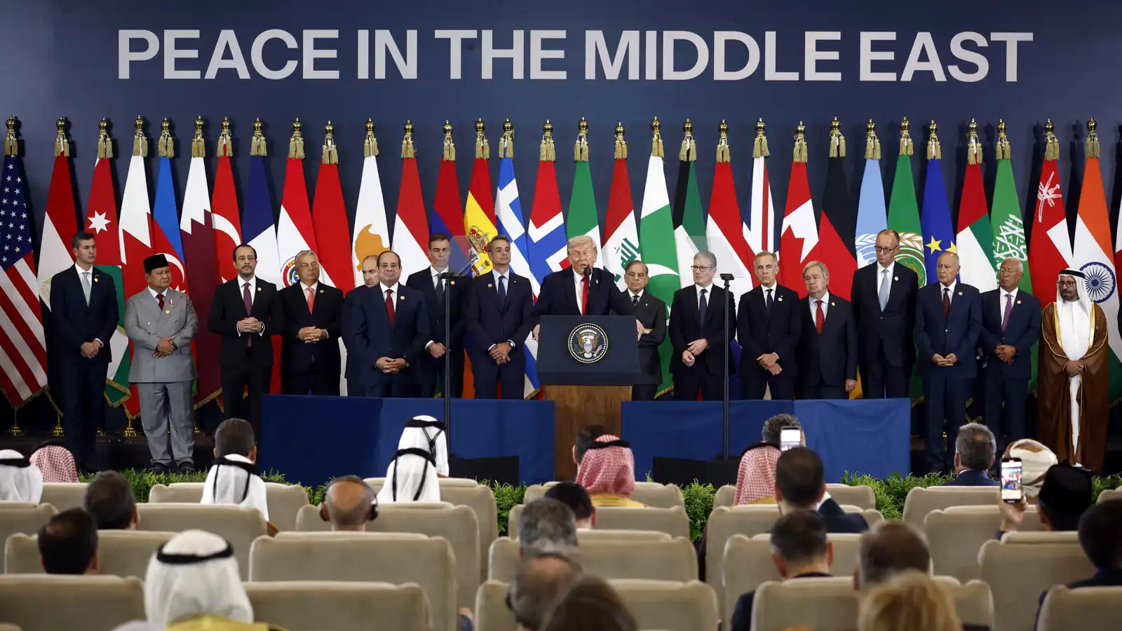 إيران.. قمة شرم الشيخ تفتح سجالا سياسيا بين الإصلاحيين والمحافظين