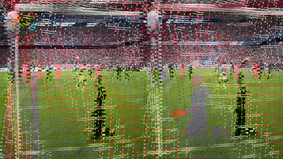 مشاكل في غرفة ملابس بايرن ميونخ قبل استقبال برشلونة بقيادة ليفاندوفسكي