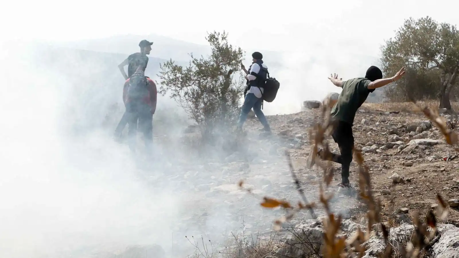 اعتداءات واسعة للجيش الإسرائيلي والمستوطنين في الضفة الغربية (فيديو)