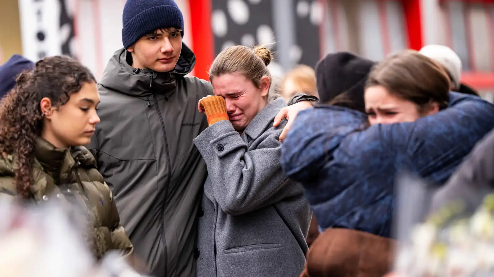 مسؤولون سويسريون يحددون سبب حريق "كران مونتانا" الكارثي