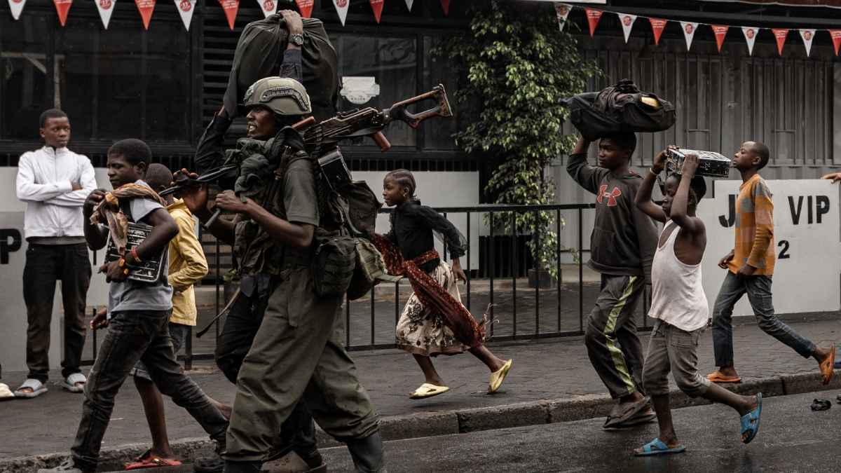 مئات المرتزقة الأوروبيين ينهارون أمام متمردي "إم 23".. ما علاقتهم بفرنسا؟