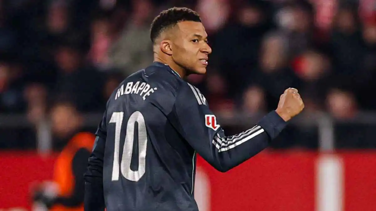 "عندما أكلمك انظر إلي".. مبابي يهاجم الحكم الرابع لمباراة الريال وجيرونا (فيديو)