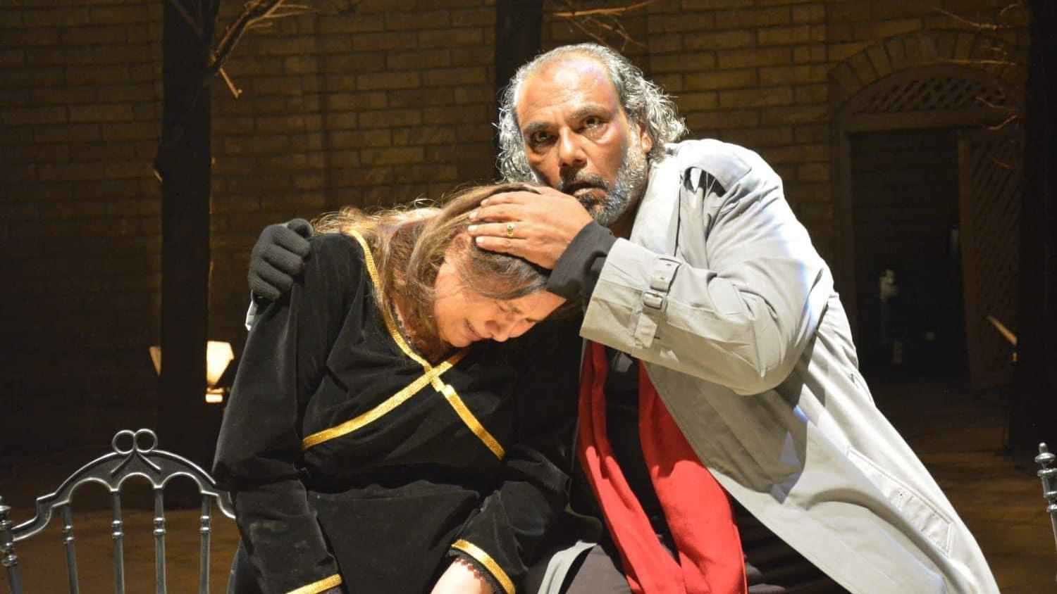 "سيرك".. العرض العراقي يكتسح جوائز "القاهرة للمسرح التجريبي"