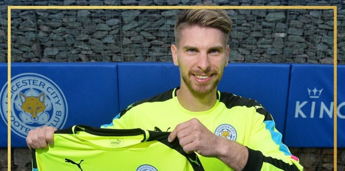 رسميًا.. ليستر سيتي يلتقط زيلر من هانوفر الألماني