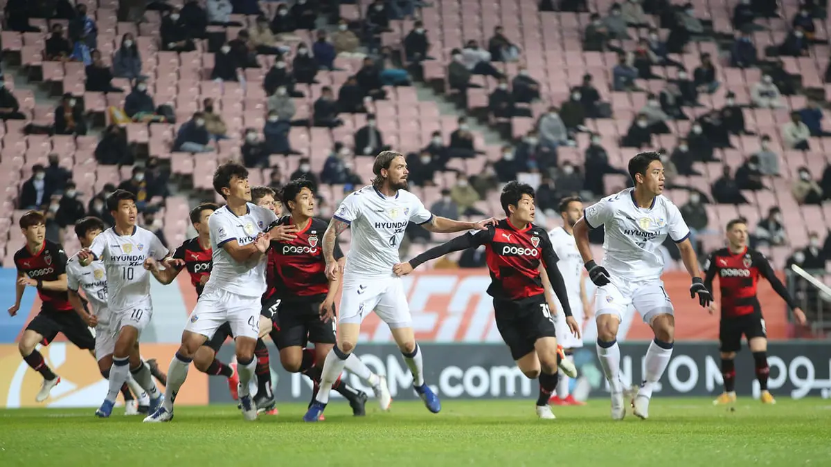 بوهانغ ستيلرز يهزم أولسان بركلات الترجيح ويضرب موعدا مع الهلال في نهائي دوري أبطال آسيا