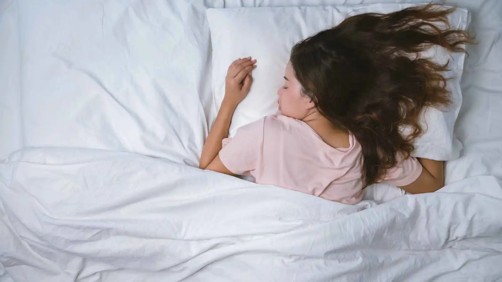 %60 من الأشخاص يتحدثون أثناء النوم.. ما التفسيرات العلمية؟