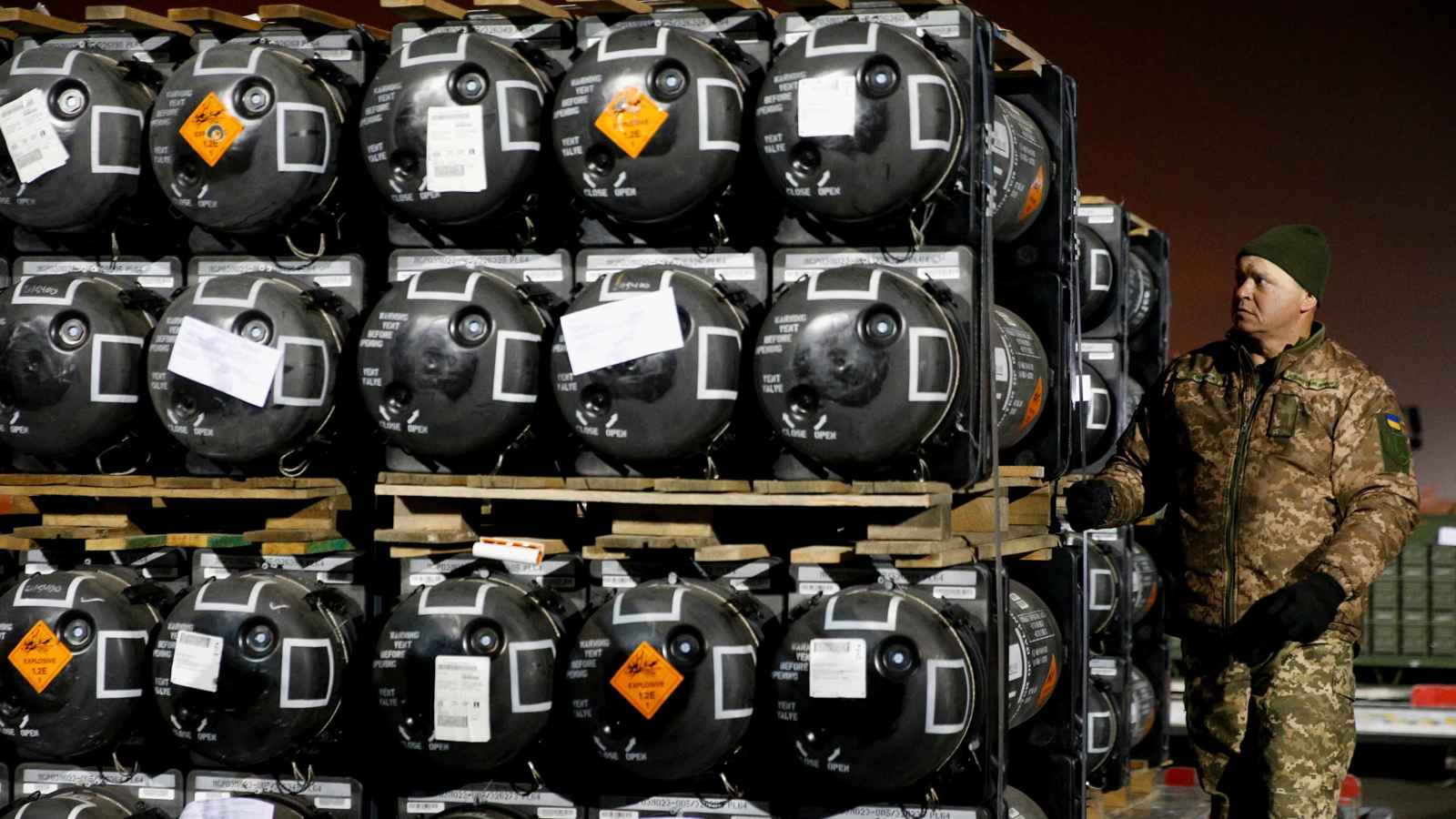 "مناسب تماما".. ماكرون يعلق على سماح واشنطن لكييف بقصف العمق الروسي