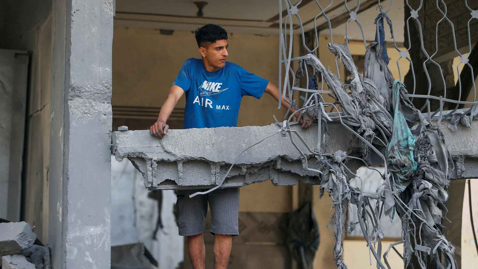 مفاوضات "تحت النار".. هل تقبل حماس بـ"صفقة جزئية" في غزة؟