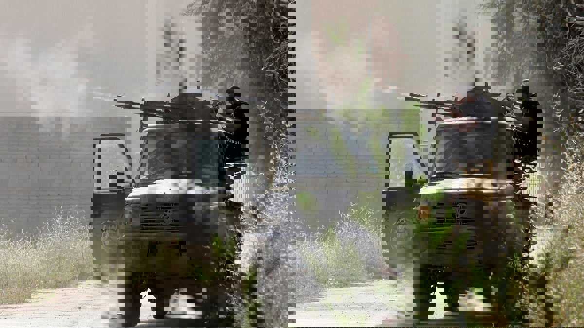 ليبيا.. 9 قتلى في اشتباكات طرابلس وتعليق رحلات مطار معيتيقة