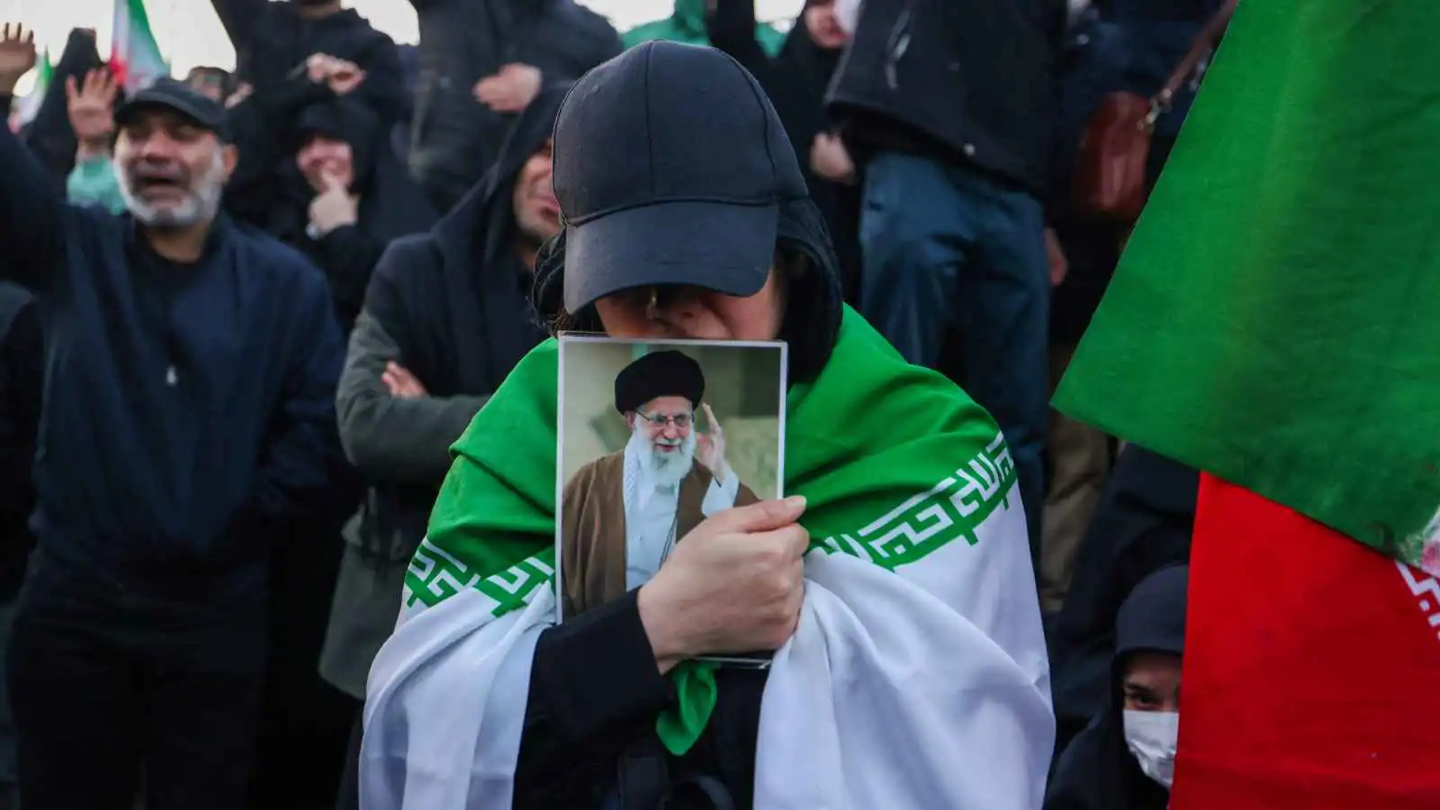 الجيش الإسرائيلي يعلن قتل 40 قائدا إيرانيا بينهم خامنئي في ضربة السبت